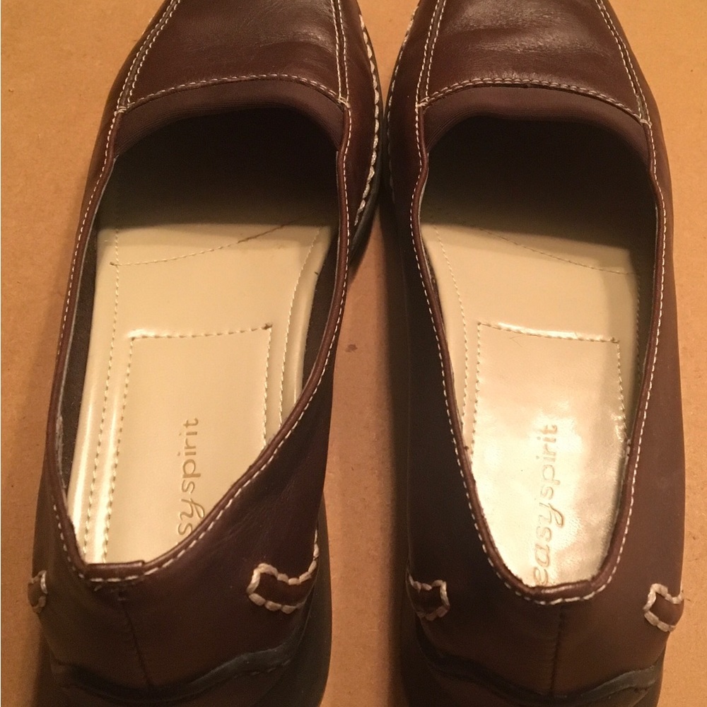 Easy Spirit Brown Leather Flats White Stitching Size 7 - Picture 2 of 6